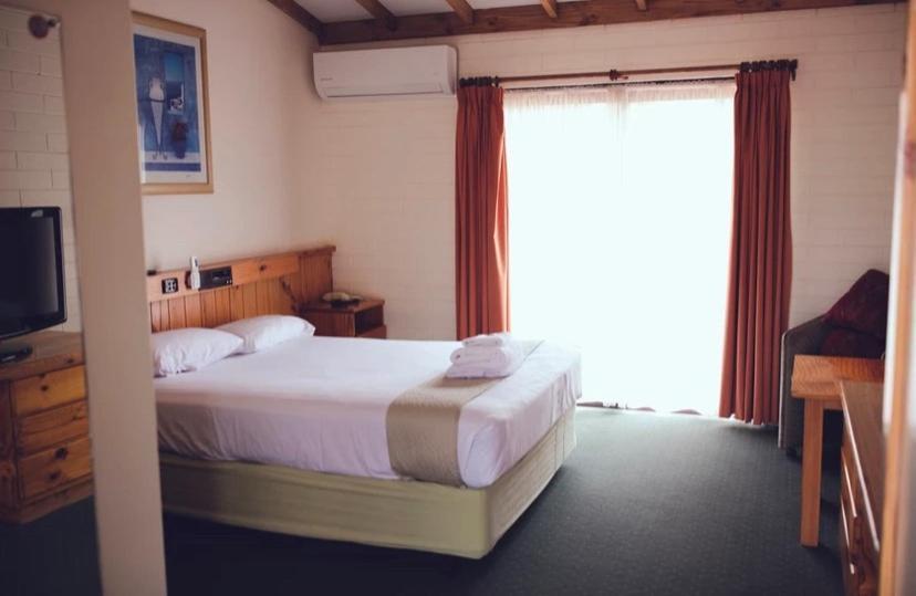 The Miners Rest Motel Kalgoorlie Bagian luar foto