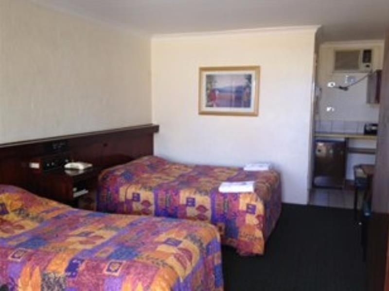 The Miners Rest Motel Kalgoorlie Bagian luar foto